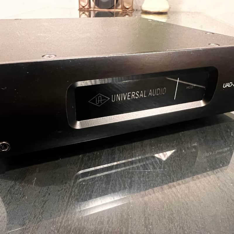 2019 – 2020 Universal Audio UAD-2 Satellite OCTO Core Thunderb…