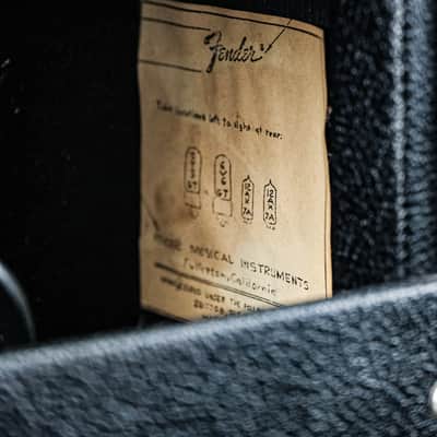 1975 Fender Vibro Champ 6-Watt 1x8? Guitar Combo silverface image 9
