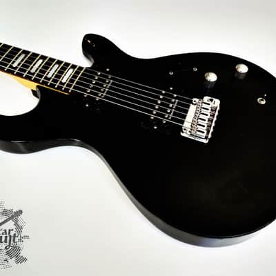 Line 6 Variax 700 w/trad Seymor Duncan electronics '2010 Black w/bag image 3