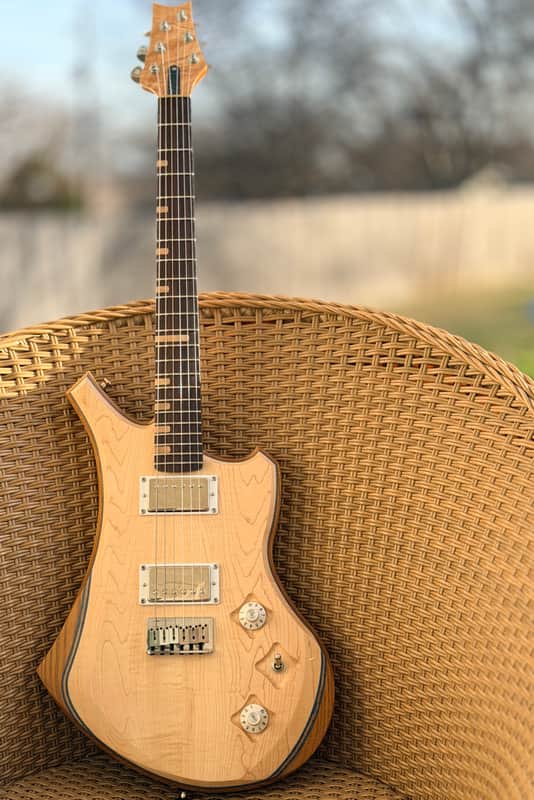 Gravity Arabella 2026 - Nitro Flamed maple layered image 1