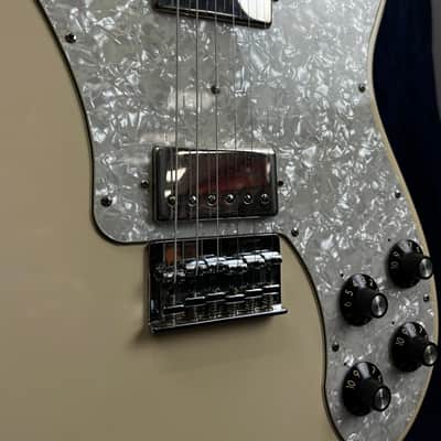 Fender Chris Shiflett Telecaster Deluxe in Arctic White Pre-owned with Case image 5