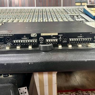 Urei LA-22 2-Channel Compressor / Limiter / Expander 1980s - 1990s - Black image 2