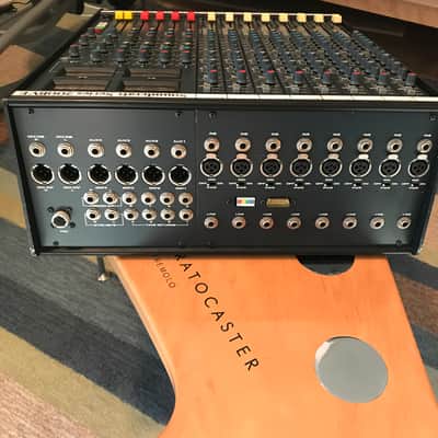 Soundcraft Series 200BVE 8-Channel 4-Bus Mixing Console image 11
