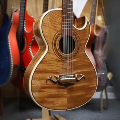 Tarazco Premium Series Hand Crafted Single Cuerno Bajo Quinto Natural image 1