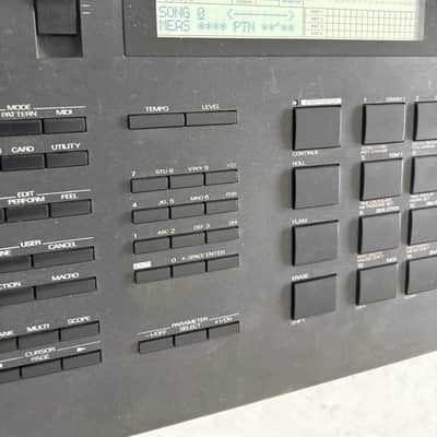 Immagine Roland R-8 Human Rhythm Composer 1980s - Black - 3