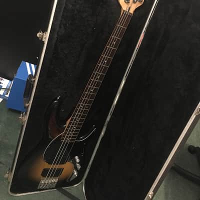 Peavey Forum 5-String Bass 1990s Sunburst Active Pickups image 1