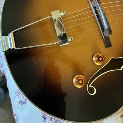Eastman AR371CE-SB Hollow body Archtop 2014 w '57 Humbucker Pickup-- Sunburst, Absolutely Minty*MINTY* image 10