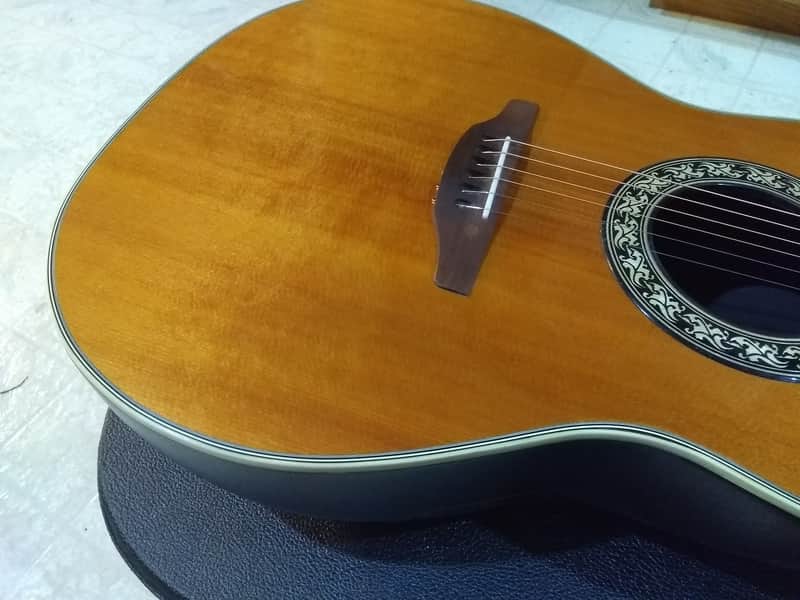 Vintage US made Ovation 1121-4 Balladeer Artist acoustic guitar