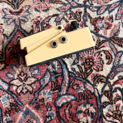 Boss FT-2 Dynamic Filter (Black Label) 1986 - 1989 - Yellow image 3