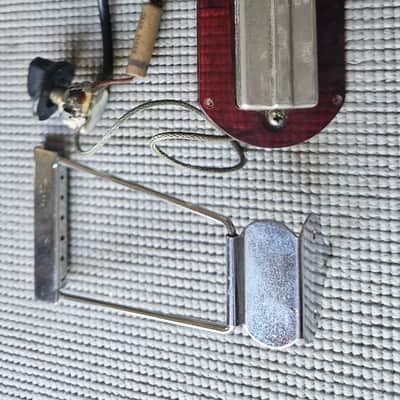Gibson P13 Speed Bump Guitar Pickup w/ Harness Bakelite Knobs 1950’s image 4
