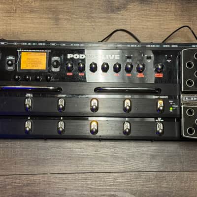 Line 6 POD X3 Live Multi-Effect and Amp Modeler 2007 - 2011 - Black image 1