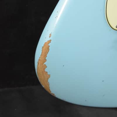 Mint Fender Custom Shop '62 Strat Relic with Closet Classic Hardware - Faded Aged Daphne Blue image 4