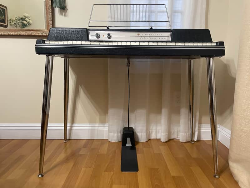 Wurlitzer 200A Electric Piano image 1
