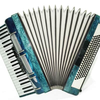 Russian Accordion Vintage Piano Accordian Voskhod 120 Bass Buttons, with New Straps, Keyboard Soviet Accordian, 2684 image 2