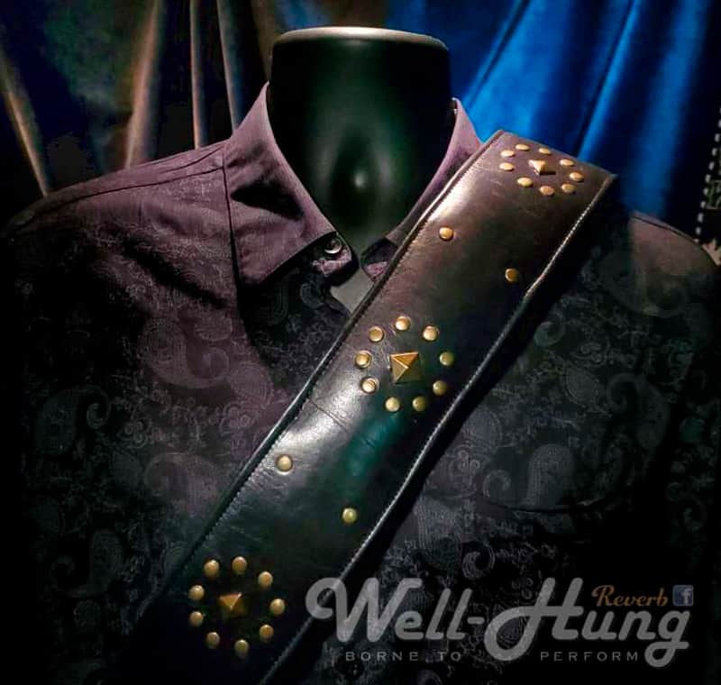 Immagine Well-Hung Forever Randy "Brass Pyramid" 3" wide padded black leather guitar strap - 1
