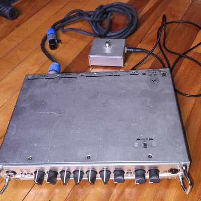 Gallien-Kruger MB500 Bass Head and Neo 115 Cabinet 2012 - Silver and black image 3