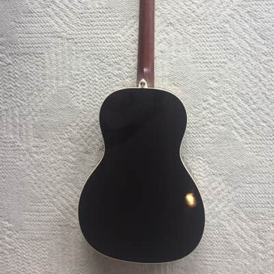Alvarez AP70 Parlor Guitar image 9