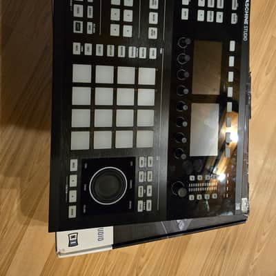 Native Instruments Maschine Studio 2010s - Black image 2