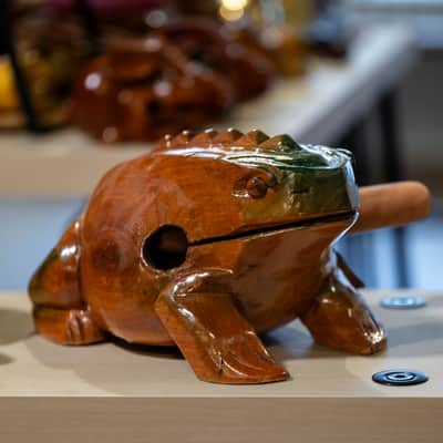 Giant Frog Guiro image 1