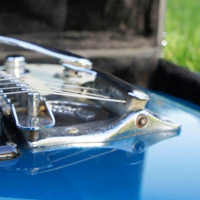 Mosrite USA V65 Mark I 1994 - blue metalic image 13