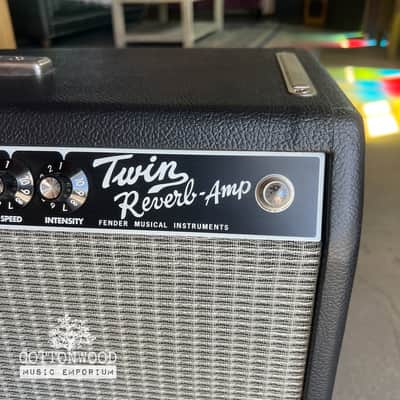 Fender Tone Master Twin Reverb 2x12" 200-Watt Guitar Combo Amp - Black (Excellent Condition) image 4