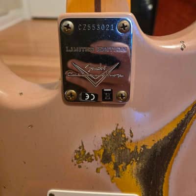 2021 Fender Custom Shop LE '56 Stratocaster Heavy Relic - Faded Shell Pink over 2-tone Sunburst image 4