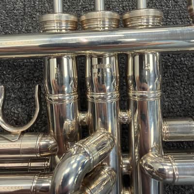 Yamaha YTR-8335S Xeno Bb Trumpet 2000s - Yellow Brass/Silver Plated image 5