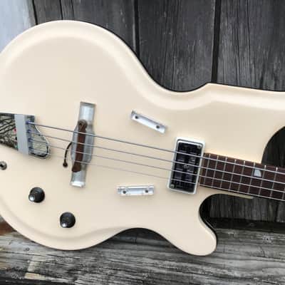 Rare 1961 Valpro National 85 4-string Bass  Res-O-Glas  w/OHSC White image 2