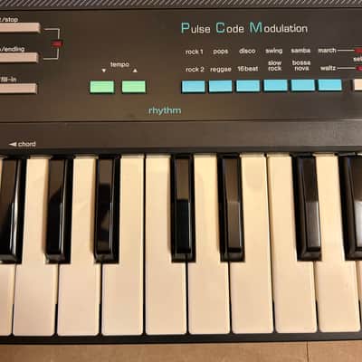 Casio Casiotone MT-110 1980s - Black 49key Keyboard compact synth piano Excellent Condition with Users Manual booklet image 6