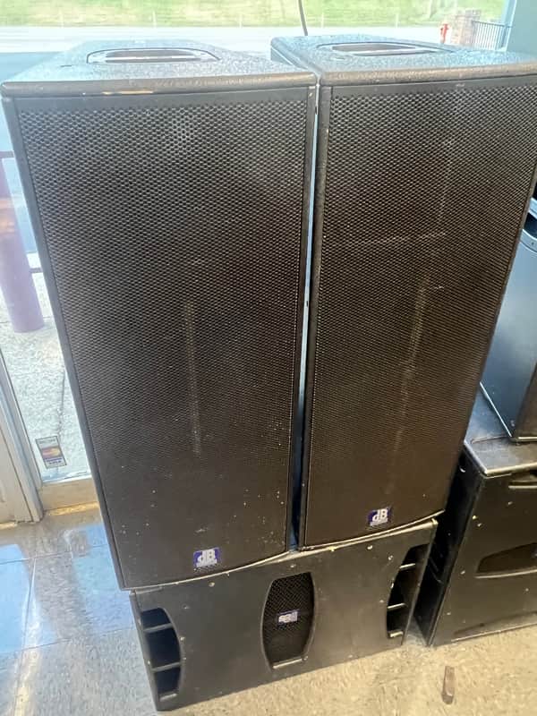 dB Technologies (2) F212 F/R Full Range Powered Speaker Tops & (1) 18D Powered Sub image 1