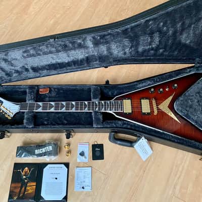 (2022) Gibson Custom Shop Dave Mustaine Signature Flying V EXP - Red Amber Burst image 2