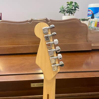 2008 Fender MIDI Roland Ready Stratocaster Sunburst image 4