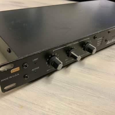 Peavey AddVerb II Digital Stereo Reverb/Delay Processor image 9