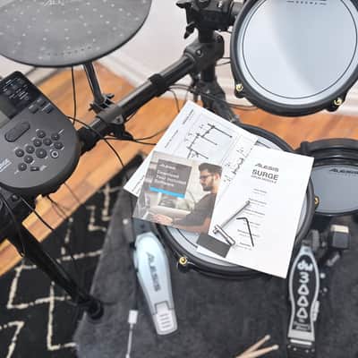Alesis Surge Mesh Special Edition E-Drum Kit - Excellent Condition image 1