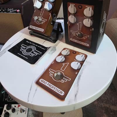 Mad Professor 1 (One) Distortion 2010s - EVH IN A BOX - THE GOLD STANDARD WITH A MAGIC REVERB CONTROL, PERIOD...KA BOOM!!! image 4