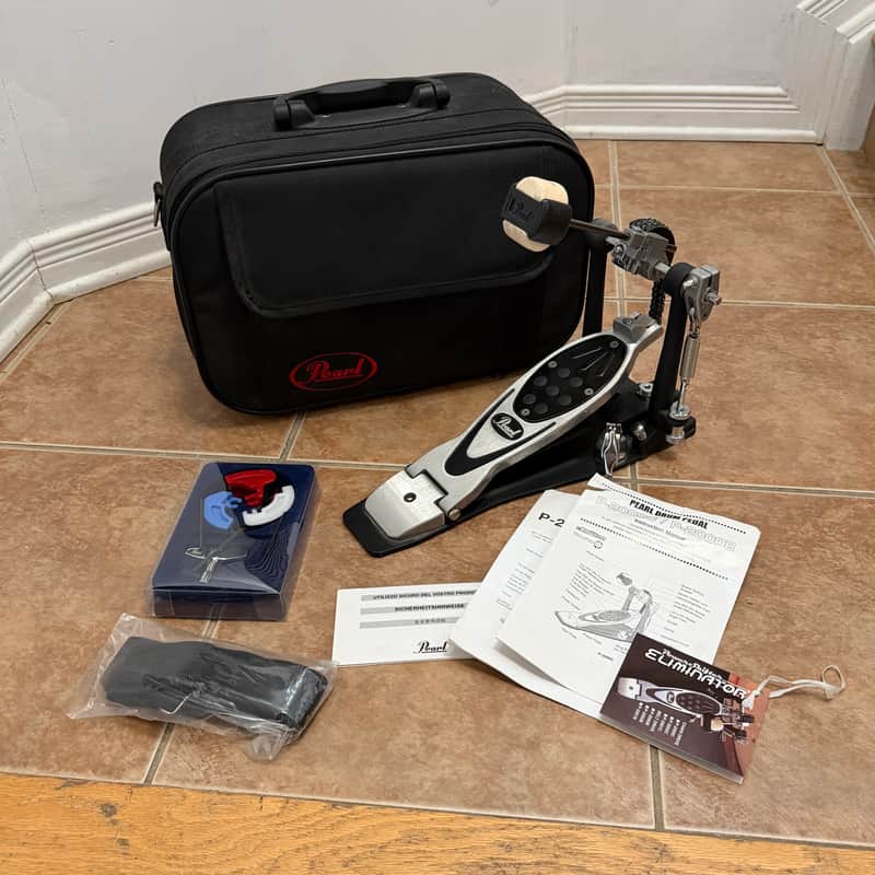 Pearl Eliminator Single Kick Pedal w Case + Accessories Cams Like New P2000C // Bass Drum image 1