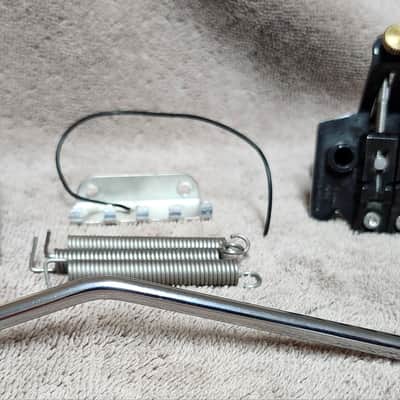 Washburn 600-S Licensed Floyd Rose Takeuchi Tremolo w/ Stainless Steel & Brass Upgrades - Black image 2