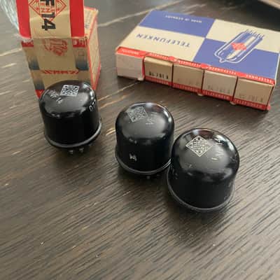 VF14M, VF14, VF14 et 5 tubes AC701K dans leur boite image 1
