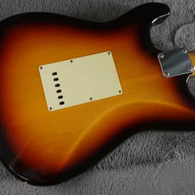 Fender Stratocaster 2017 - Sunburst Made in Japan image 20