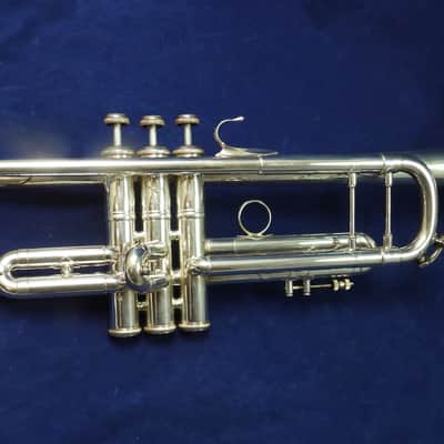 Bach Stradivarius Early Elkhart model 37 Bb trumpet 1968 Silver image 1