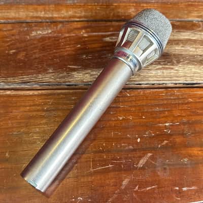 Vintage AKG D190E Cardioid Dynamic Microphone image 2