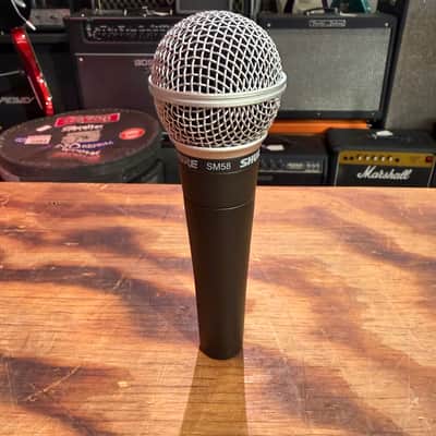 Shure SM58 Handheld Cardioid Dynamic Microphone