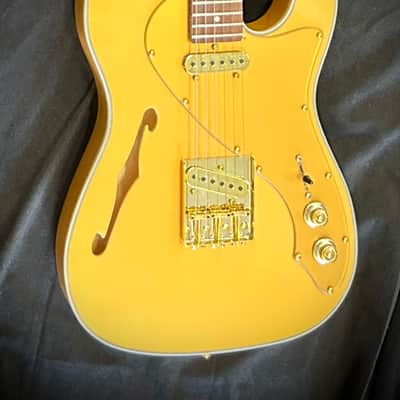 Burny Yellow Heart Jr. YH-JR Mini Guitar (Hide X Japan Signature