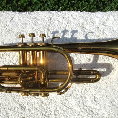 Holton Collegiate Cornet, 1940, Gold, Case, Very Clean image 2