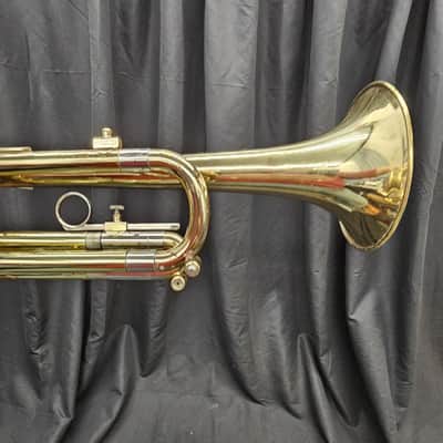 Getzen 300 Series Student Model Bb Trumpet w/ case image 14