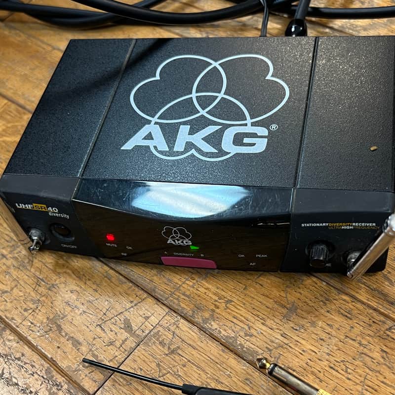 AKG SR40 Diversity Wireless System image 1