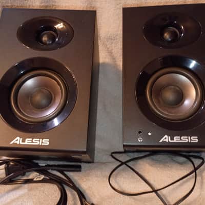 Alesis Elevate 3 2010-2020 - BLACK image 1