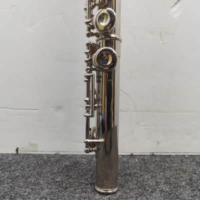King Cleveland 610 Beginner Transverse Flute  2010's - Silver image 2