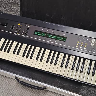 Ensoniq ESQ-1 Wave Synthesizer ✅ + Catrige SQX20 Expander ✅Hardcase + New Battery✅RARE from ´80s✅ Professional Synthesizer like Yamaha Roland Korg✅ Cleaned & Full Checked ✅ image 6
