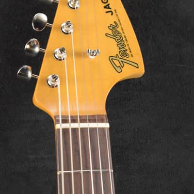 Fender Vintera III Mid '60s Jaguar 3-Color Sunburst Rosewood Fingerboard image 6